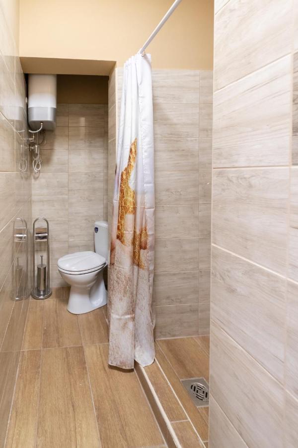 Ivanhoe Apartman Apartment นีย์รบาตอร์ ภายนอก รูปภาพ
